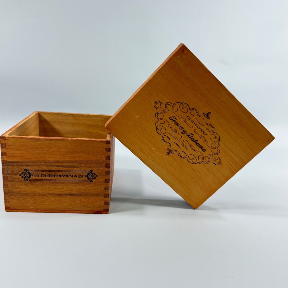 Tommy Bahama‎ Old Havana Wood Box Brown Cedar Tropical Coastal Decor